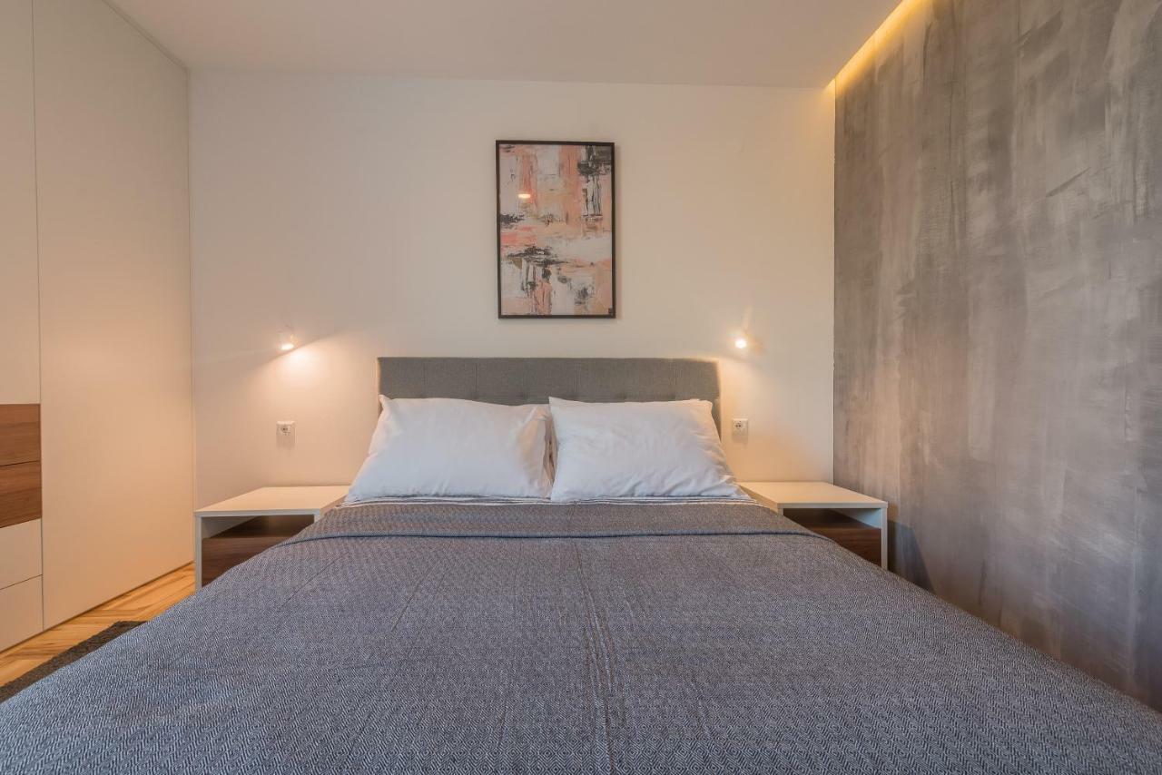 Villa T, Spacious With Heated Pool, Hot Tub & Sauna Rastevic Exterior foto